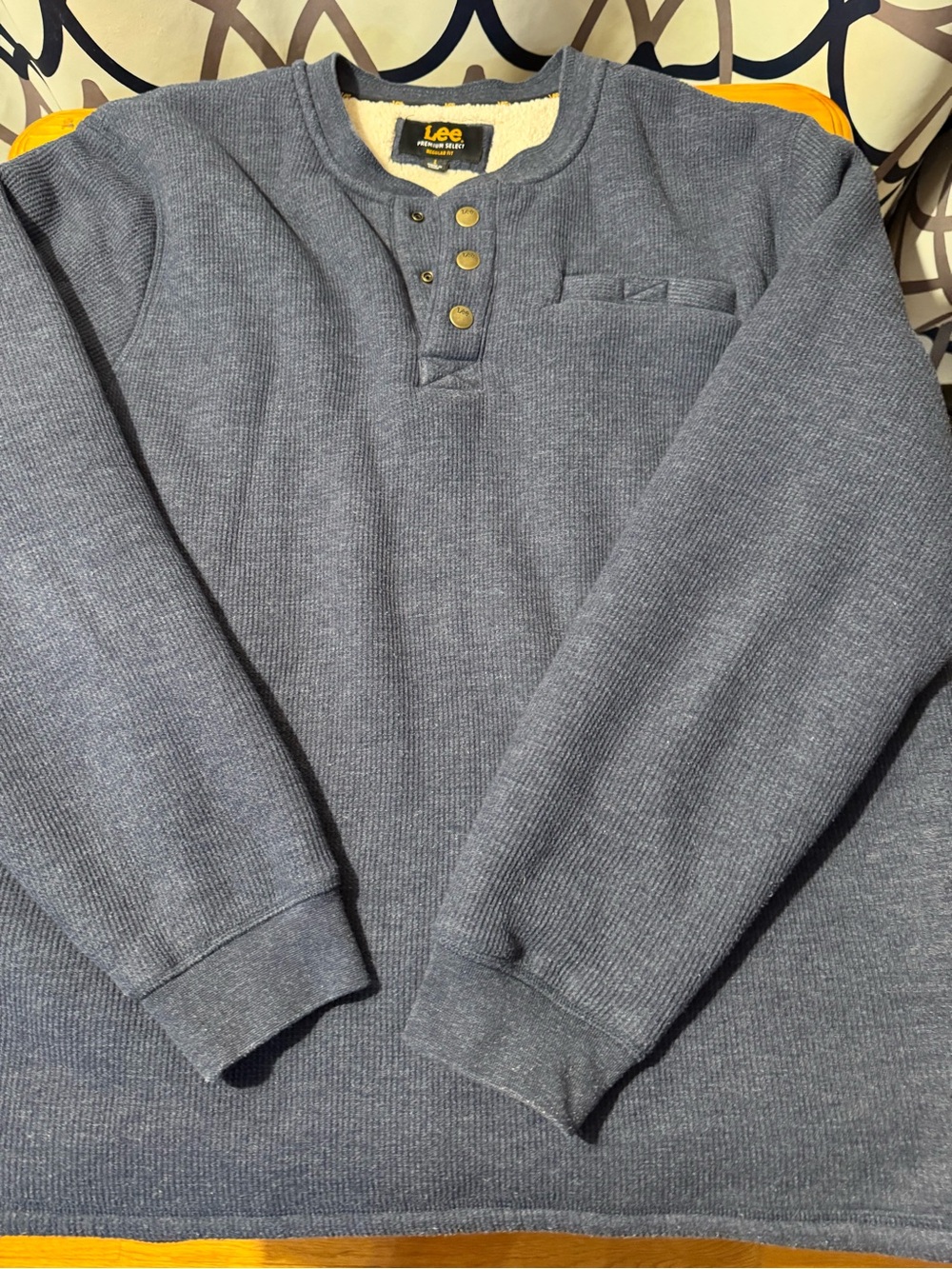 Lee Premium Select Men’s Large Sherpa Lined Waffle Henley Pullover Blue L
